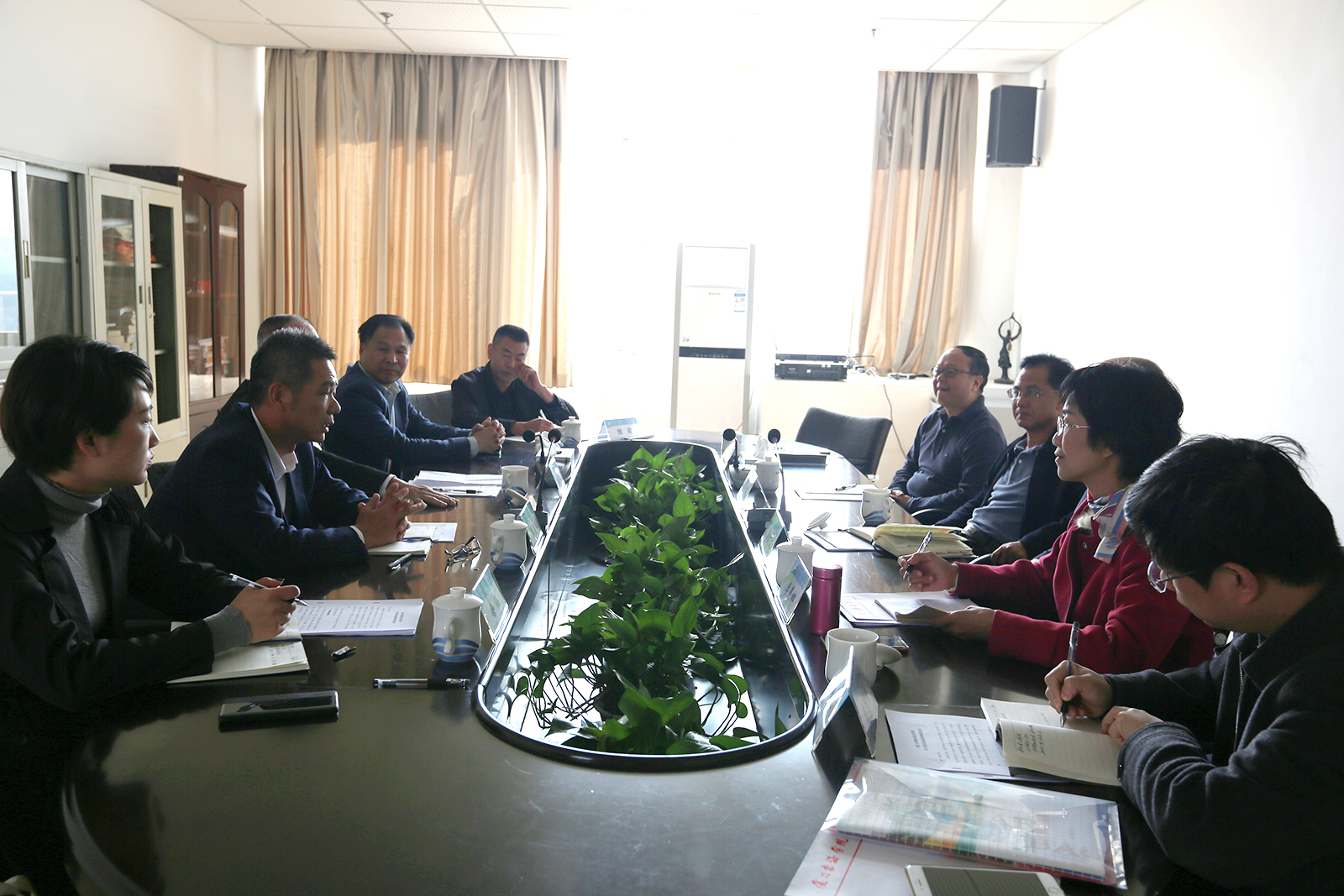 LONG5813.JPG LONG5813.JPG