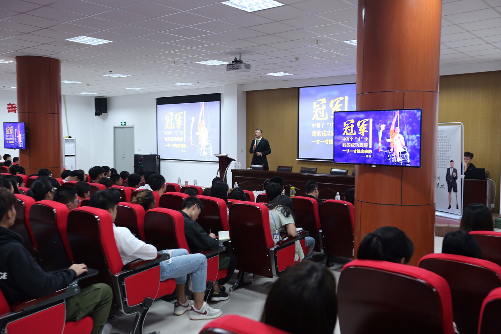 LONG0578.JPG LONG0578.JPG