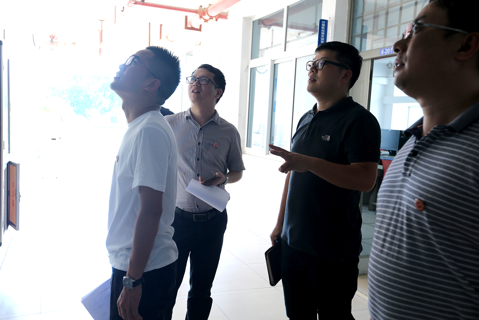 LONG2235.JPG LONG2235.JPG