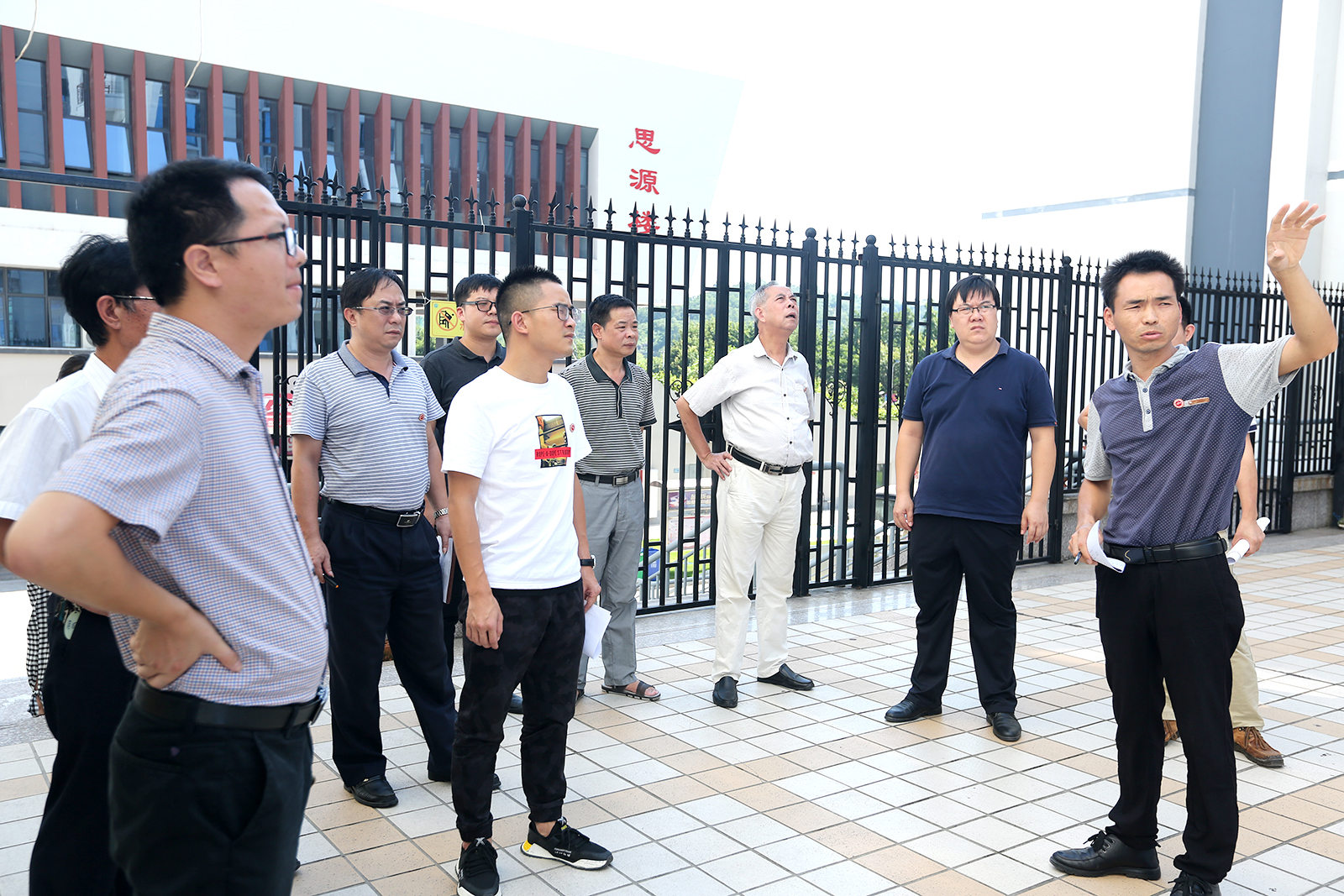 LONG2193.JPG LONG2193.JPG