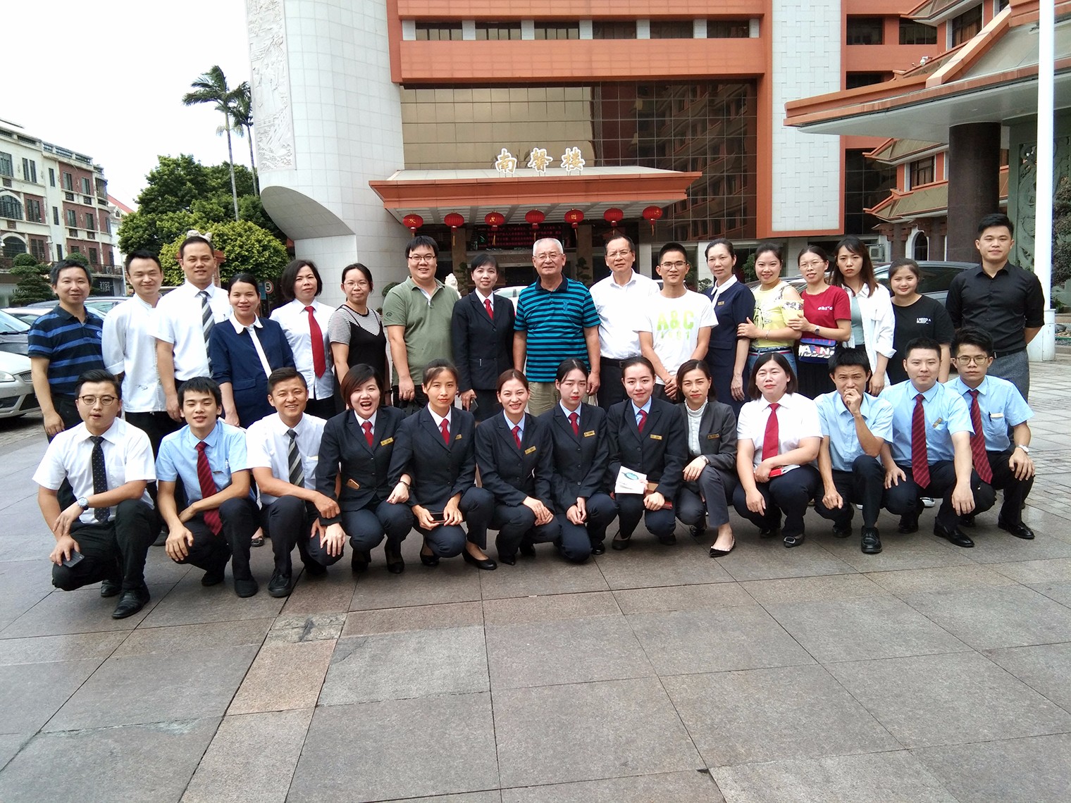 照片3.jpg 照片3.jpg